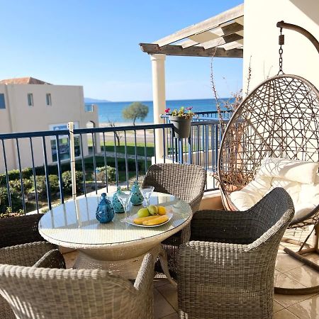 Odyssey Beach Front Apartment Ханья Экстерьер фото
